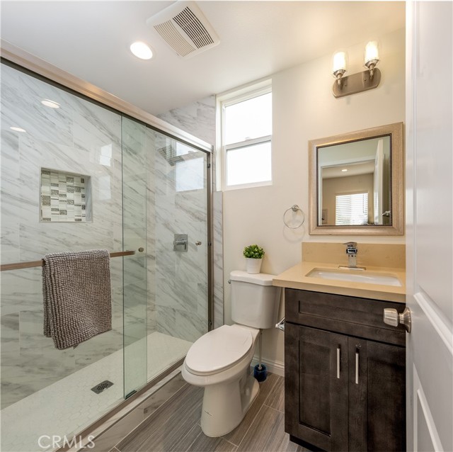 6051 Summerdale Drive, Huntington Beach CA: https://media.crmls.org/medias/b08a5bc5-535d-41b2-a9cb-566b85806e1a.jpg
