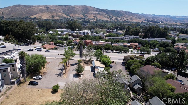 3249 Broad Street, San Luis Obispo CA: https://media.crmls.org/medias/b08a5c78-6b95-4286-b9a9-34c06b724693.jpg