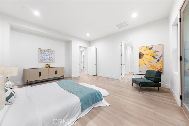 118 Sunnybank, Irvine CA: https://media.crmls.org/medias/b08acd33-f418-4603-b8ae-22743f25c428.jpg