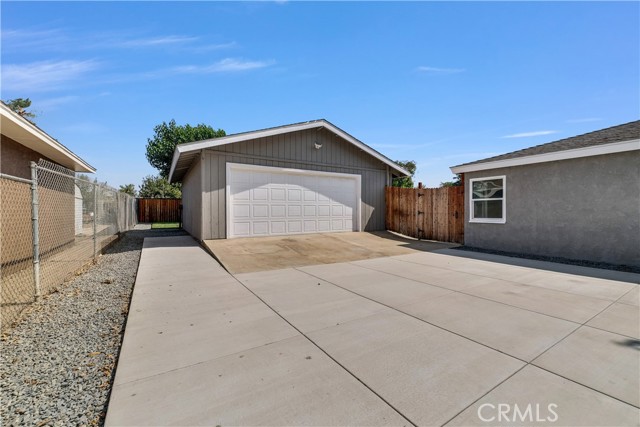 11467 64th Street, Jurupa Valley CA: https://media.crmls.org/medias/b08c5b2c-76ef-482f-bde5-a2a4db07d554.jpg