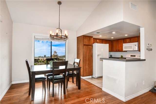 887 W 34th, Long Beach CA: https://media.crmls.org/medias/b08c67f6-9b89-45c0-89e5-1563328fe05f.jpg