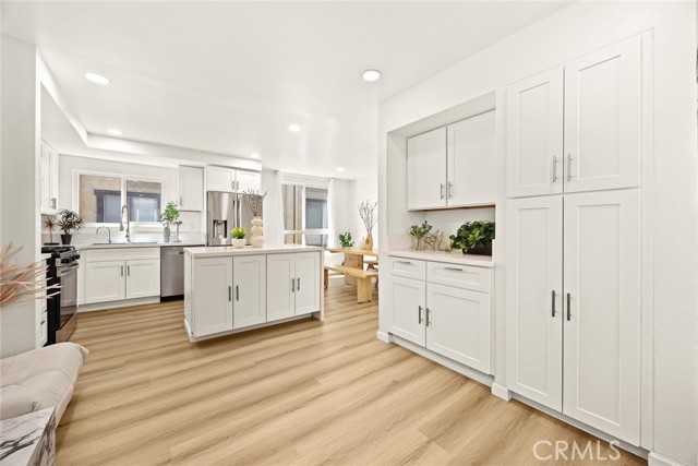 828 N Garfield Avenue, Alhambra CA: https://media.crmls.org/medias/b08c742b-4450-4a2a-9da7-569ba2e03759.jpg