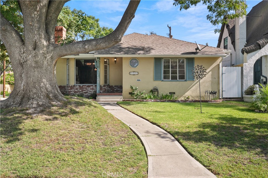 1523 Randall Street