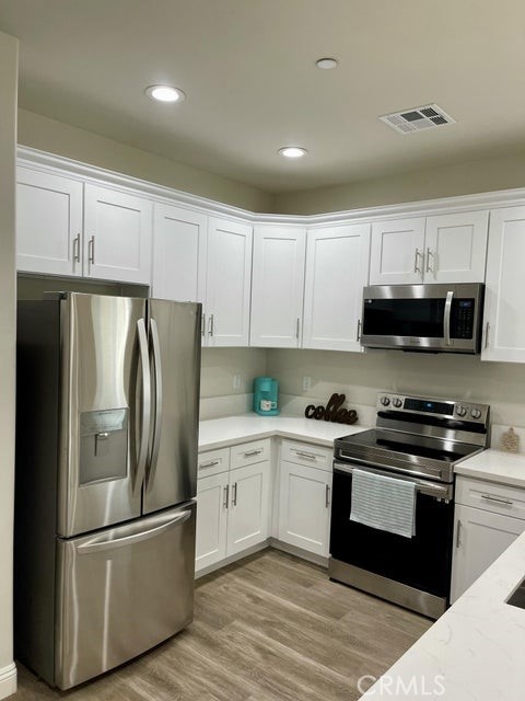 Detail Gallery Image 12 of 27 For 1013 W Church Ave, Ridgecrest,  CA 93555 - 4 Beds | 2 Baths