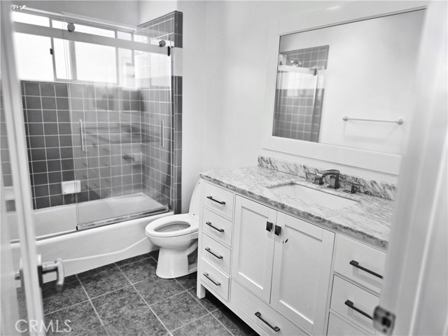 409 15th Street, Manhattan Beach CA: https://media.crmls.org/medias/b08e51cd-5ff3-4ccb-9885-af54ef2532f1.jpg