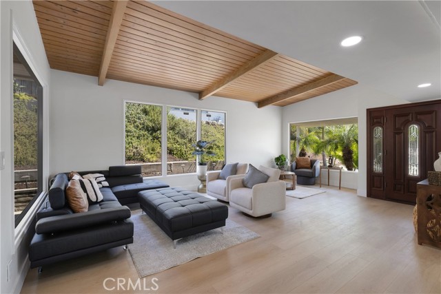 Detail Gallery Image 6 of 36 For 1219 N Raymond Ave, Fullerton,  CA 92831 - 4 Beds | 2/1 Baths