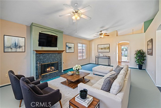 27081 School Park Drive, Menifee CA: https://media.crmls.org/medias/b08f313f-3010-4285-8fec-b2f267f8f57d.jpg