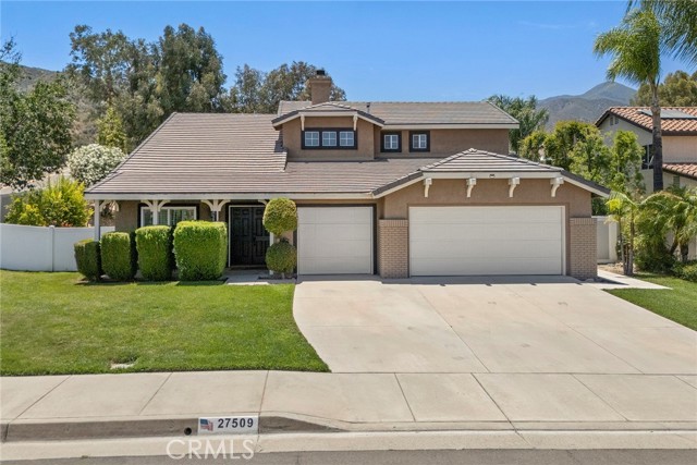 27509 Colt Drive, Corona CA: https://media.crmls.org/medias/b08f62cb-053e-4a76-98c2-5526f7001b7a.jpg