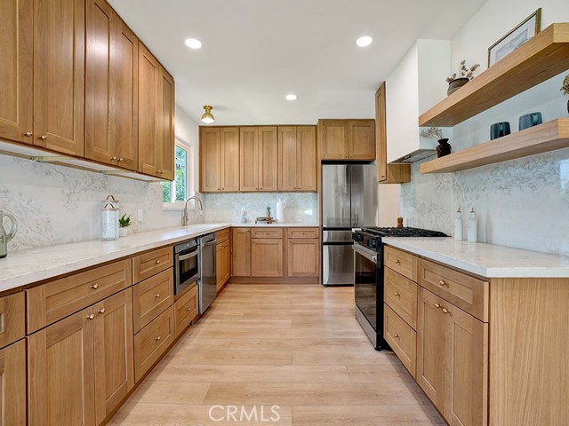 3212 Sunnywood Drive, Fullerton CA: https://media.crmls.org/medias/b08f64ce-f281-46fa-8002-6c192f4c7e0f.jpg