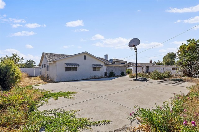 2538 Frost Avenue, Thousand Oaks CA: https://media.crmls.org/medias/b09088d1-9322-4c7a-bbf0-629a4e873259.jpg