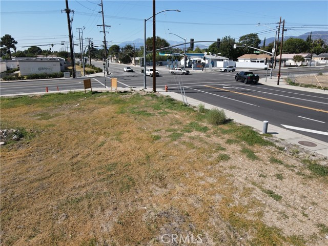 6909 Victoria Avenue, Highland, California 92346, ,Commercial Lease,For Rent,6909 Victoria Avenue,CRIV23198008