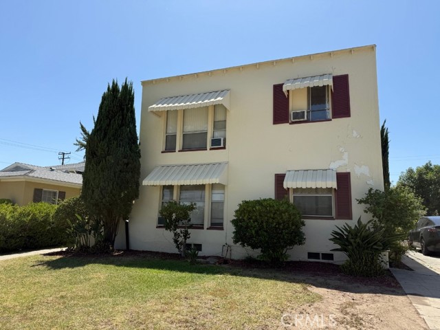 1237 S 3rd Street, Alhambra CA: https://media.crmls.org/medias/b0922ce9-0ca8-4676-a8ef-7a3a4b20c285.jpg
