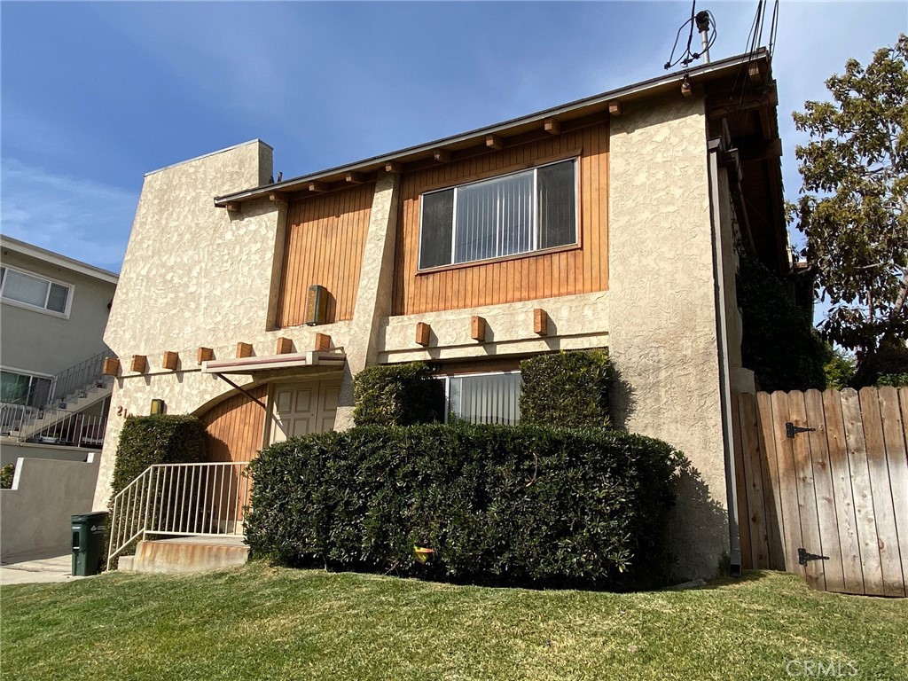 2105 Carnegie Lane, Redondo Beach, CA 90278