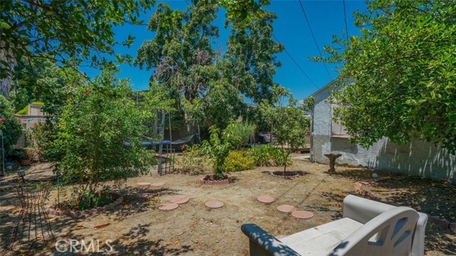 525 N Mariposa Street, Burbank CA: https://media.crmls.org/medias/b0927fd6-3297-4802-bb1b-88644c7efb57.jpg
