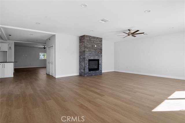 Detail Gallery Image 9 of 33 For 16015 Ceres Ave, Fontana,  CA 92335 - 3 Beds | 4/1 Baths