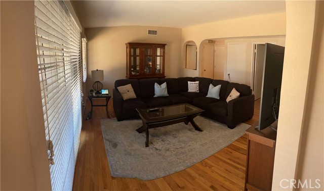 16244 Minnehaha Street photo 4