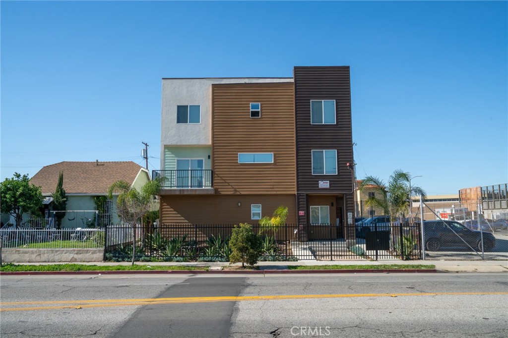 MLS #OC26138156 image #2