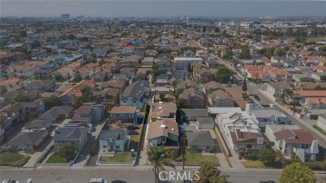 2017 Curtis Avenue, Redondo Beach CA: https://media.crmls.org/medias/b0945c12-67a3-44ec-83ed-ca79bb626a77.jpg