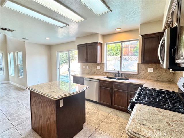 Detail Gallery Image 5 of 19 For 4188 Golden Glen Dr, Chino Hills,  CA 91709 - 4 Beds | 2/1 Baths