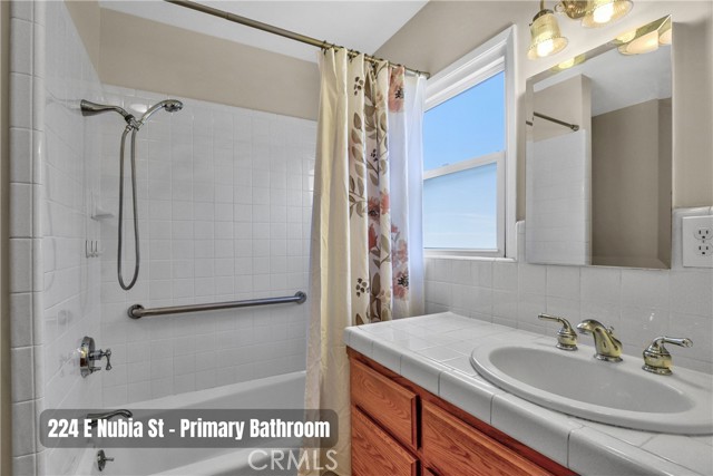 224 E Nubia Street, Covina CA: https://media.crmls.org/medias/b0951d2b-6079-4db4-8644-b407b80ad292.jpg