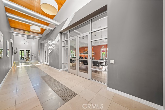 9 Compass Court, Aliso Viejo CA: https://media.crmls.org/medias/b095405c-979f-4bb3-9363-bd5309f78111.jpg