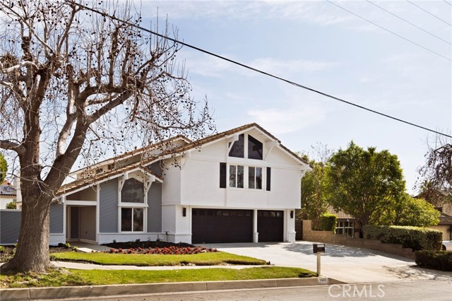 Detail Gallery Image 2 of 27 For 1830 Wilson, Upland,  CA 91784 - 5 Beds | 2/1 Baths