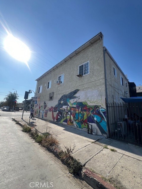 MLS #DW25169717 img 7