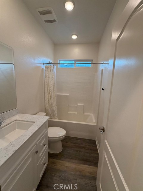 Detail Gallery Image 15 of 31 For 4009 Elderberry, Lake Elsinore,  CA 92530 - 5 Beds | 2/1 Baths