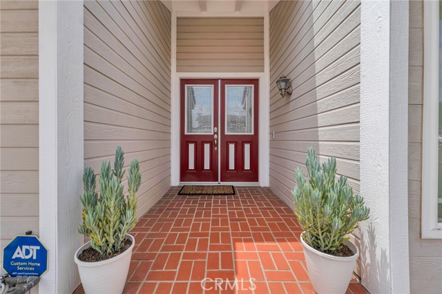 13329 Mission Tierra Way, Granada Hills CA: https://media.crmls.org/medias/b0976aa7-60dd-4c49-a9c9-6dc5eb4525bf.jpg