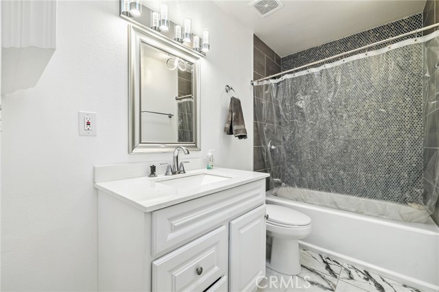 Detail Gallery Image 18 of 32 For 1349 Edgewood Way #49,  Oxnard,  CA 93030 - 2 Beds | 2 Baths