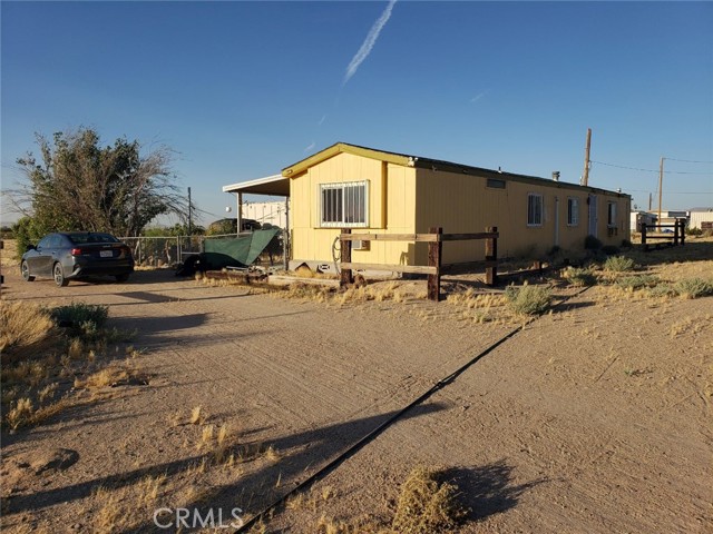 Detail Gallery Image 2 of 3 For 47864 Derwent Dr, Newberry Springs,  CA 92365 - 2 Beds | 1 Baths