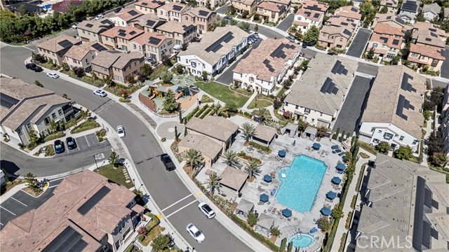 7118 Vernazza, Eastvale CA: https://media.crmls.org/medias/b0984b63-ba1d-4f99-91df-5a703e1fbab9.jpg