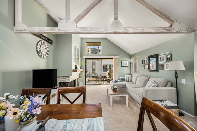 Detail Gallery Image 6 of 30 For 5744 E Creekside #37,  Orange,  CA 92869 - 1 Beds | 1 Baths