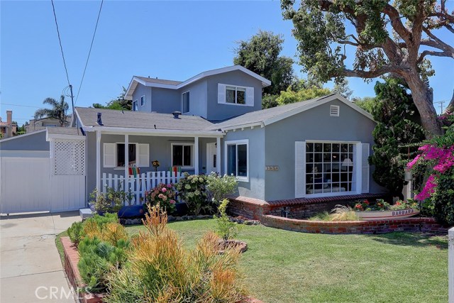 1930 Robinson Street, Redondo Beach, California 90278, 3 Bedrooms Bedrooms, ,3 BathroomsBathrooms,Residential,Sold,Robinson,SB19205802