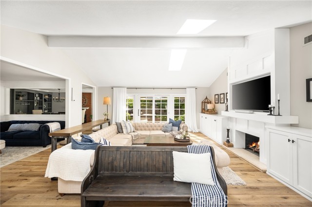 Detail Gallery Image 11 of 70 For 227 S Calle Grande, Orange,  CA 92869 - 3 Beds | 2 Baths