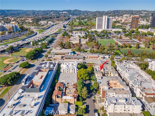 Detail Gallery Image 39 of 41 For 1410 S Bentley Ave #103,  –,  CA 90025 - 2 Beds | 2 Baths