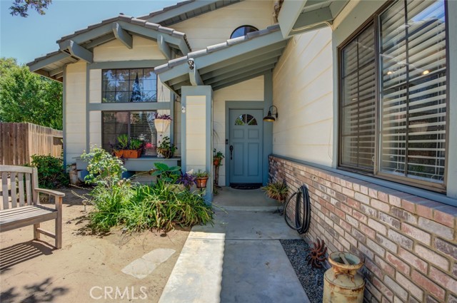 Detail Gallery Image 4 of 49 For 6901 Copper Creek Way, Bakersfield,  CA 93308 - 4 Beds | 3 Baths