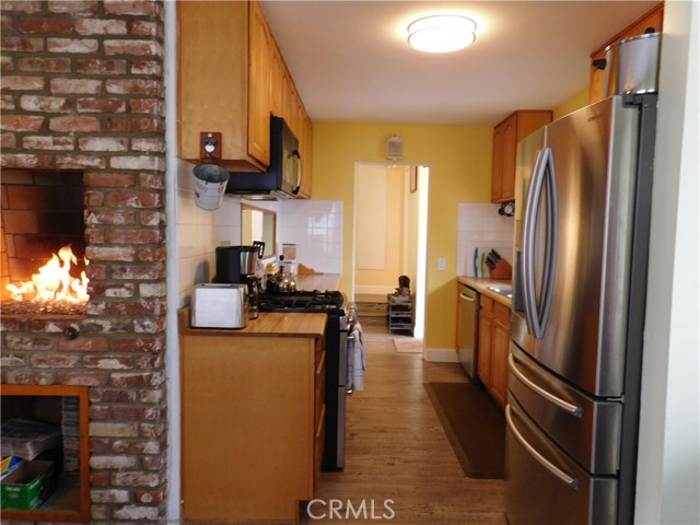 Detail Gallery Image 11 of 56 For 2669 W Russell Ave, Anaheim,  CA 92801 - 3 Beds | 2 Baths