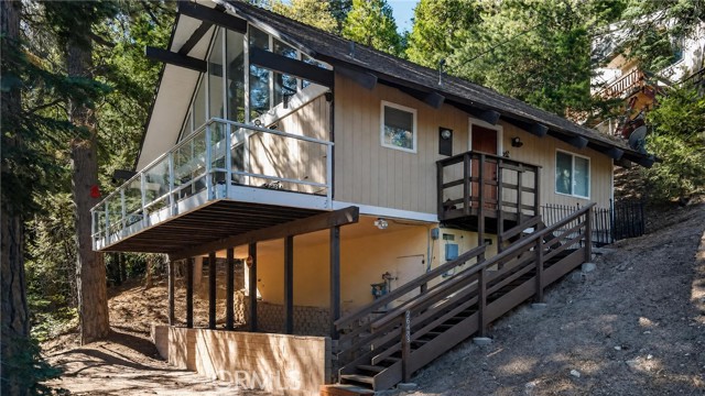 26485 Sugar Cone Ln., Twin Peaks, CA 92391