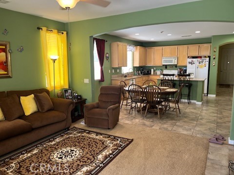 6003 Parkside Drive, Hemet CA: https://media.crmls.org/medias/b09c8a5e-9155-4583-9097-d5a32a18b88d.jpg