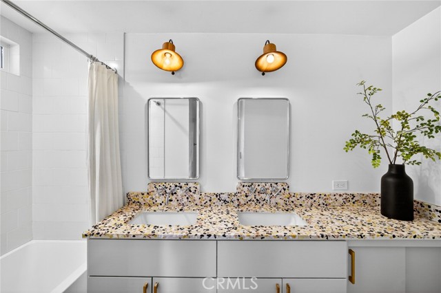 956 Tia Juana, Laguna Beach CA: https://media.crmls.org/medias/b09c9602-4cc5-43ef-9701-4761e44843d0.jpg