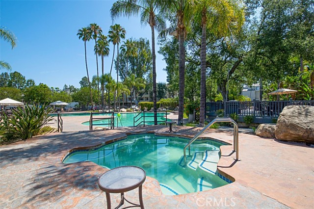 Detail Gallery Image 41 of 52 For 21400 Burbank Bld #313,  Woodland Hills,  CA 91367 - 2 Beds | 2 Baths