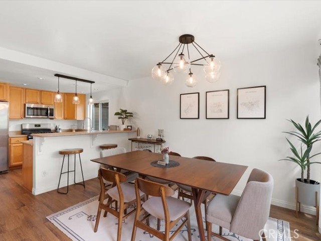 2157 Pacific Avenue, Costa Mesa CA: https://media.crmls.org/medias/b09cd316-3315-4071-b714-c1389a7fbfb2.jpg