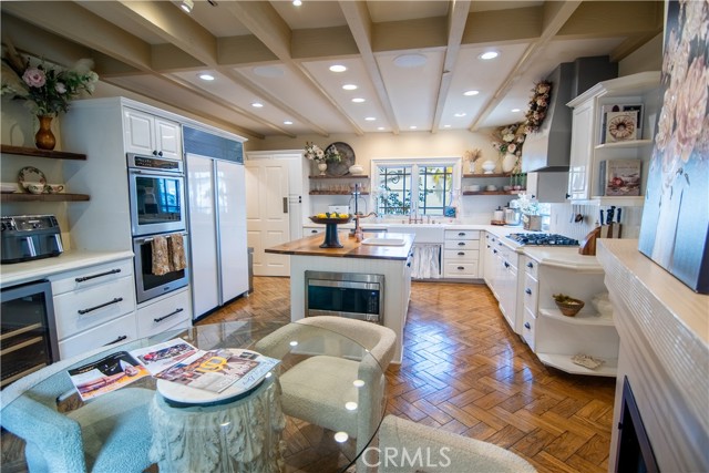 Detail Gallery Image 14 of 41 For 5770 E Lucia, Long Beach,  CA 90803 - 4 Beds | 4 Baths