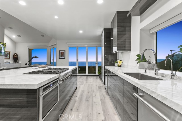 23 Saint Maxime, Laguna Niguel CA: https://media.crmls.org/medias/b09e786a-e4d6-48b0-9026-564001cb749f.jpg