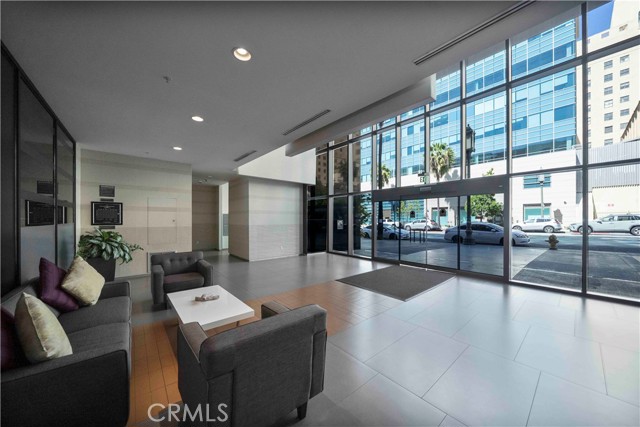 Detail Gallery Image 3 of 36 For 1234 Wilshire #517,  Los Angeles,  CA 90017 - 2 Beds | 2 Baths