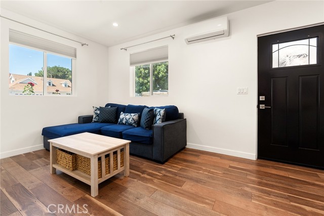 Detail Gallery Image 6 of 10 For 6624 Dannyboyar Ave, West Hills,  CA 91307 - 1 Beds | 1 Baths