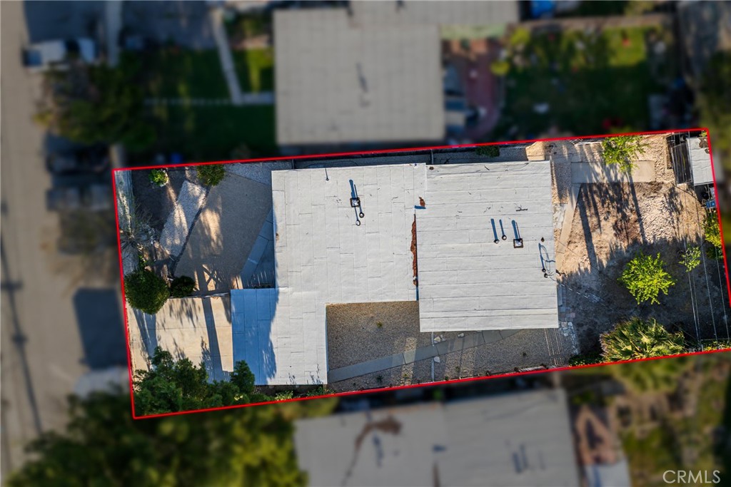 https://media.crmls.org/medias/b0a06f06-8f28-4e00-8050-adbe99c0a4bf.jpg?preset=X-Large