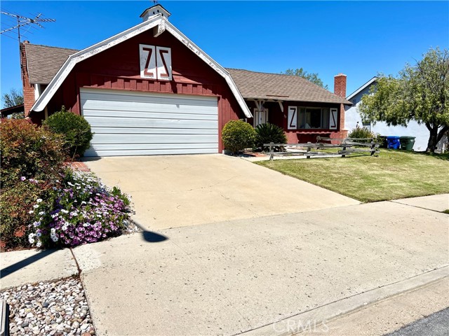 113 Sandra Court photo 3