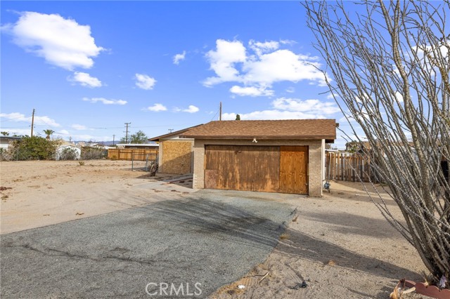 Detail Gallery Image 3 of 30 For 6425 Ocotillo Ave, Twentynine Palms,  CA 92277 - 2 Beds | 1 Baths